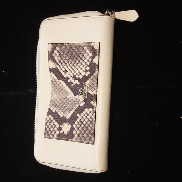 Coach wallet - Picture 2 of 5